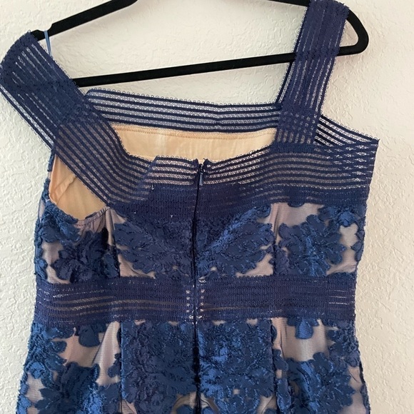 Alice McCall Magic Midi Blue Lace Cocktail Dress - Picture 9 of 12